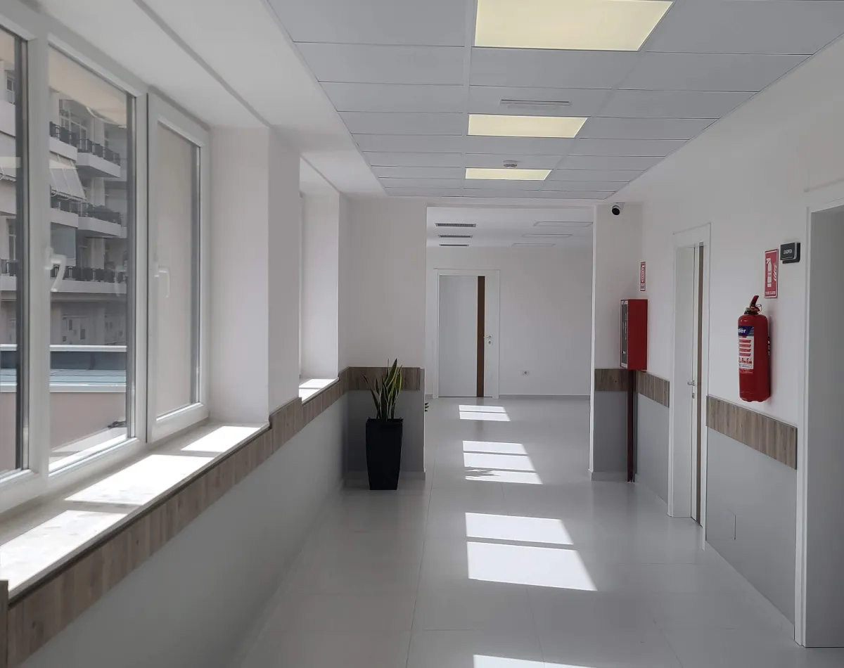 Reconstruction of the Specialties Polyclinic in Elbasan - Foto 3